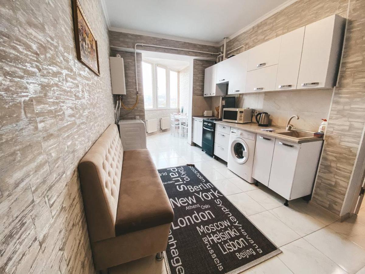 Luxury Sky Apartment Chisinau Exterior photo